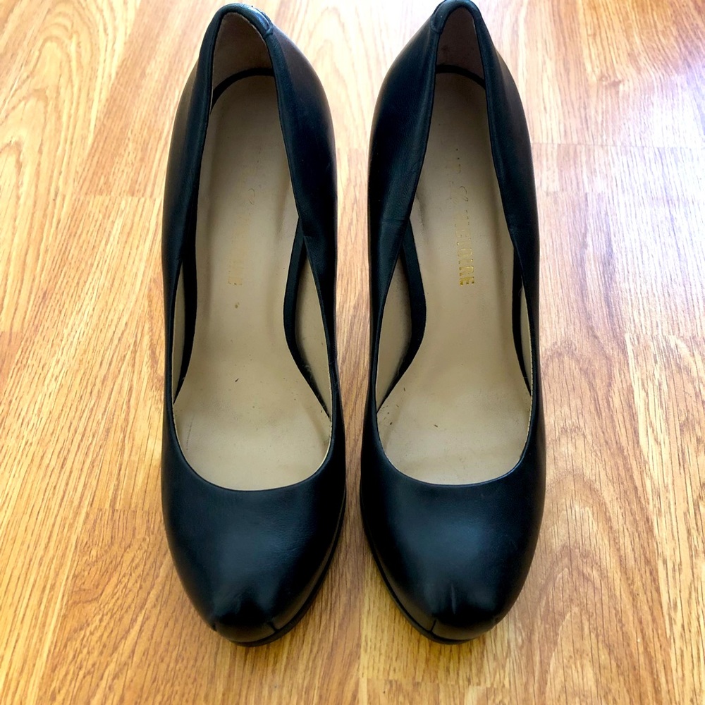 Pour Le Victoire black leather pumps 7